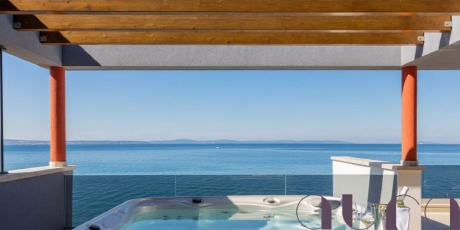 luksuzan-penthouse-prvi-red-more-podstrana-slika-180538126