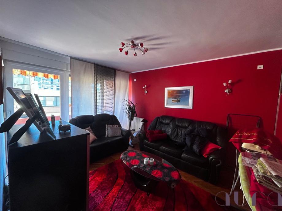 split-3-prostrani-dvosobni-stan-81-m2-juzne-orijetacije-slika-265904266