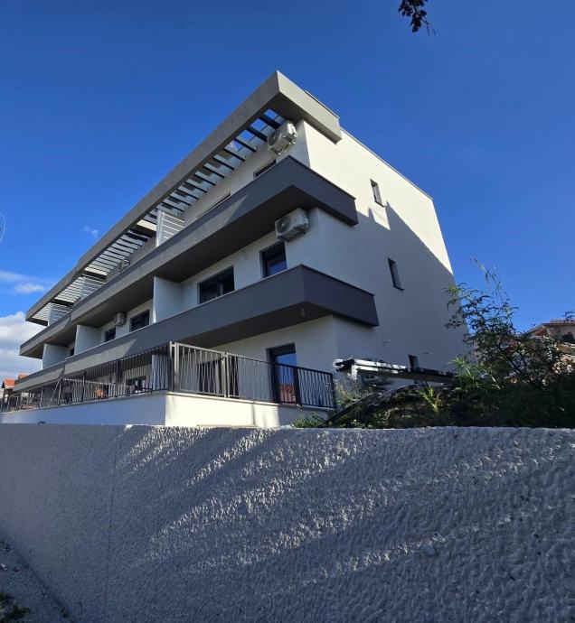 split-novogradnja-jednosoban-stan-99.51m2-manja-zgrada-kod-mall-centra-slika-263838694