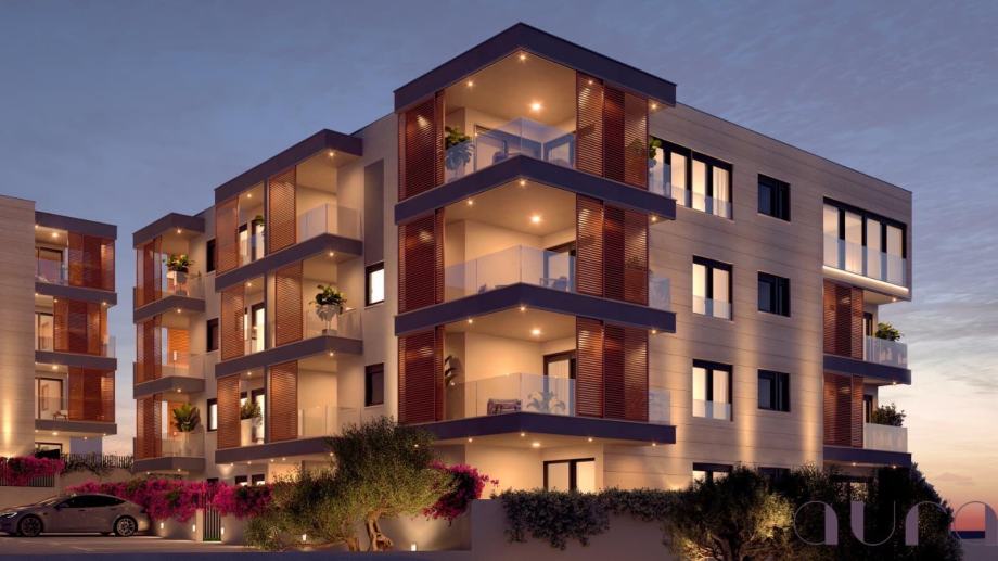 visoka-garsonjera-vrtom-novogradnji-slika-268697905