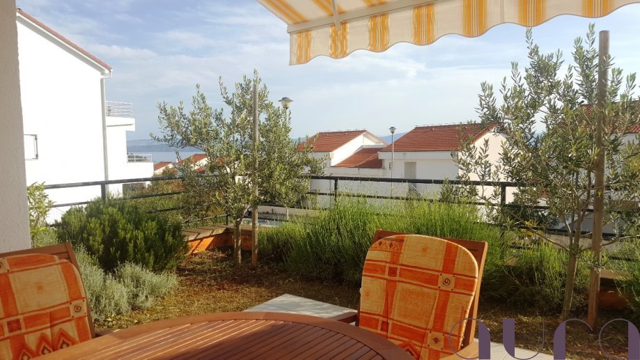 58918FA7-ECC8-4BF4-AC2D-8447F3E54D0F